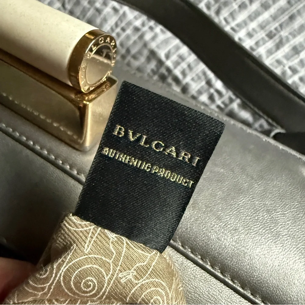 Bulgari Handbag with Crossbody Strap - Picture 4 of 16